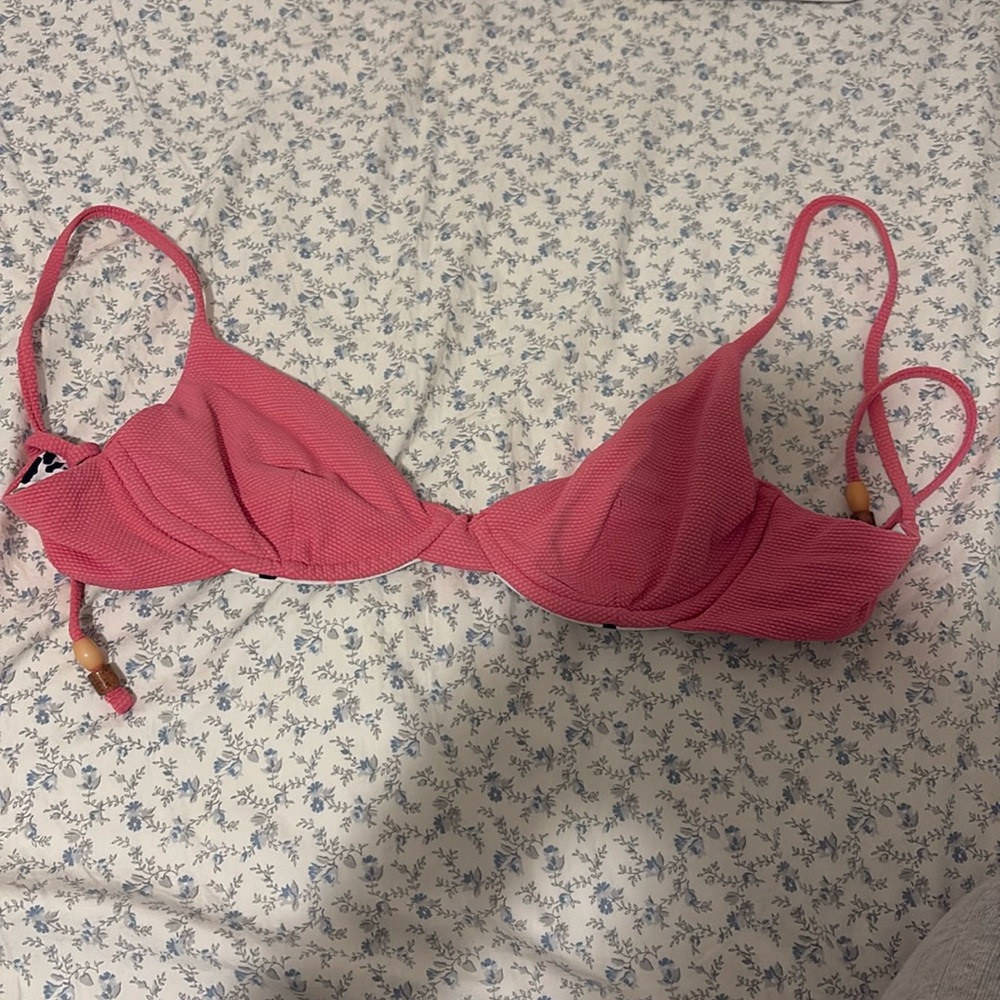 Super cute pink bikini top